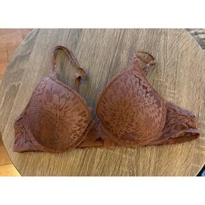 Juicy Couture 36B Mauve Lace Lined Underwire Bra